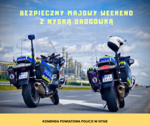 zdjęcie kolorowe- dwa policyjne motocykle stojące na jezdni