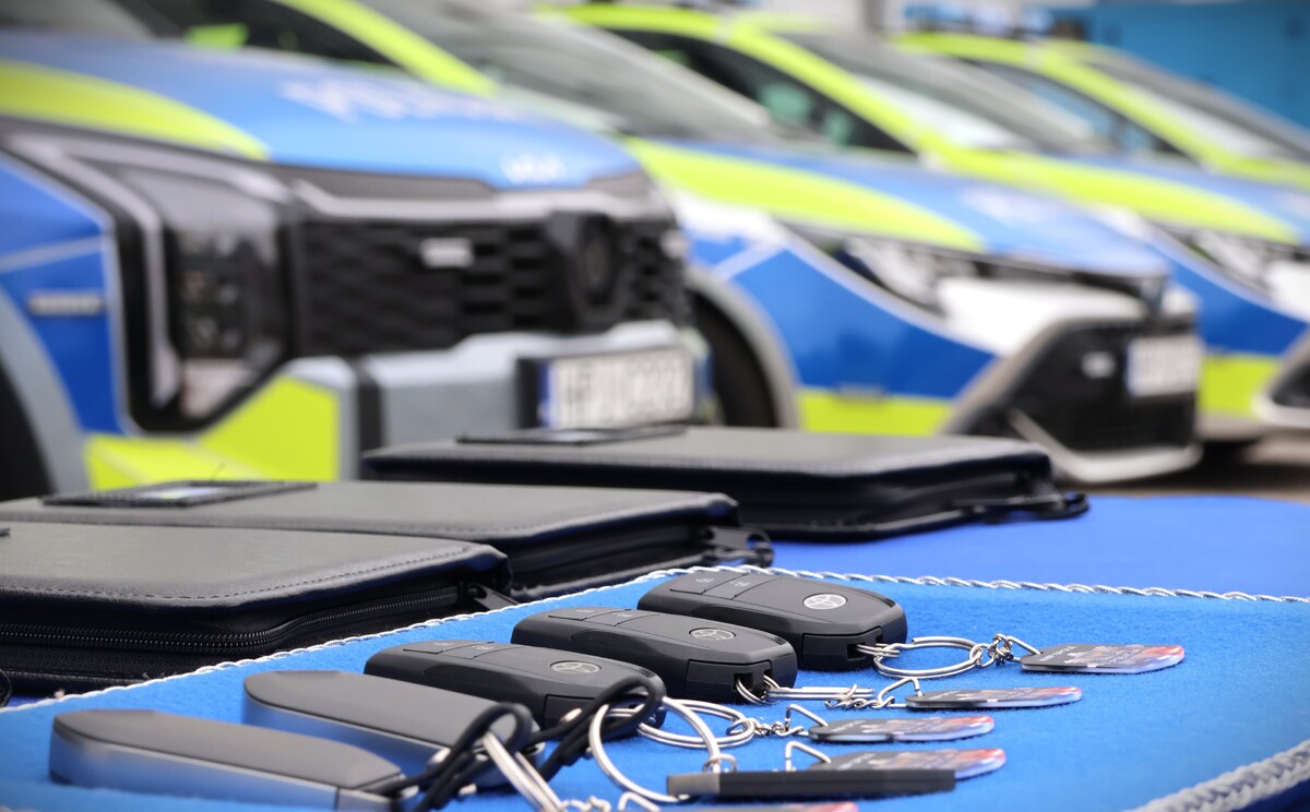 Nowe radiowozy w garnizonie opolskiej Policji
